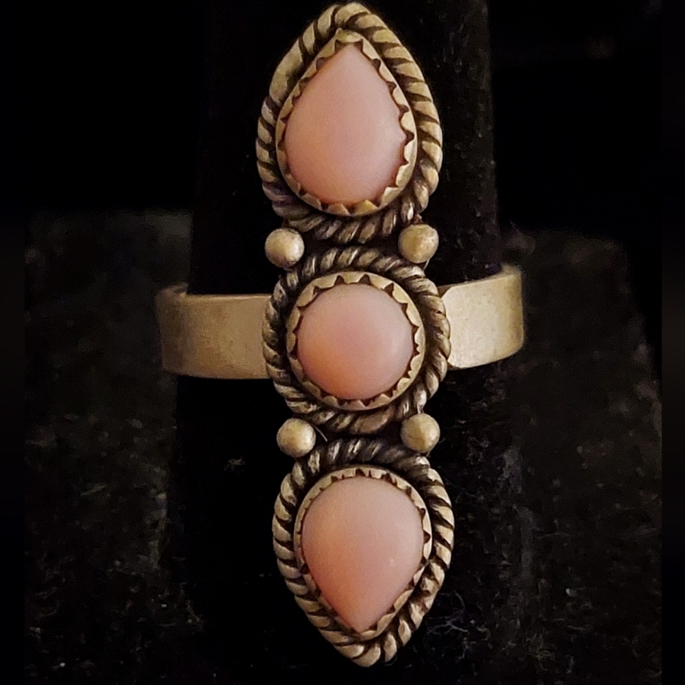 Pink Conch Sterling Silver Small Three Stone Ring Matte Silver Adjustable 5-8
